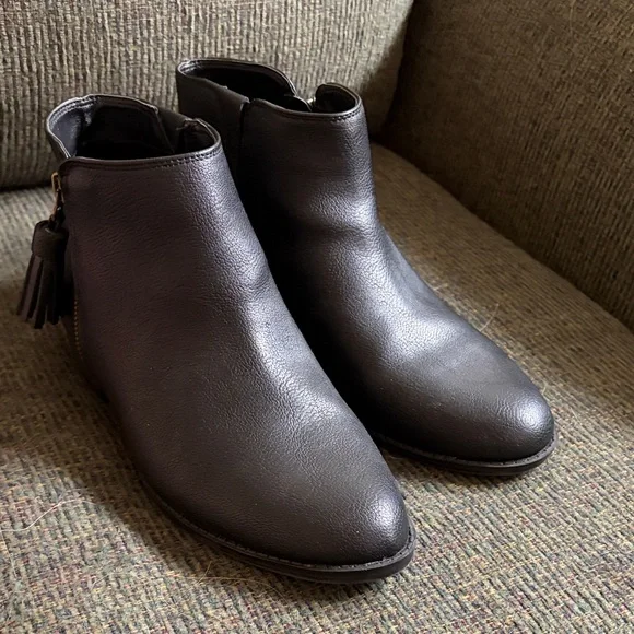 Zodiac Black Ankle Boots - Picture 1 of 2